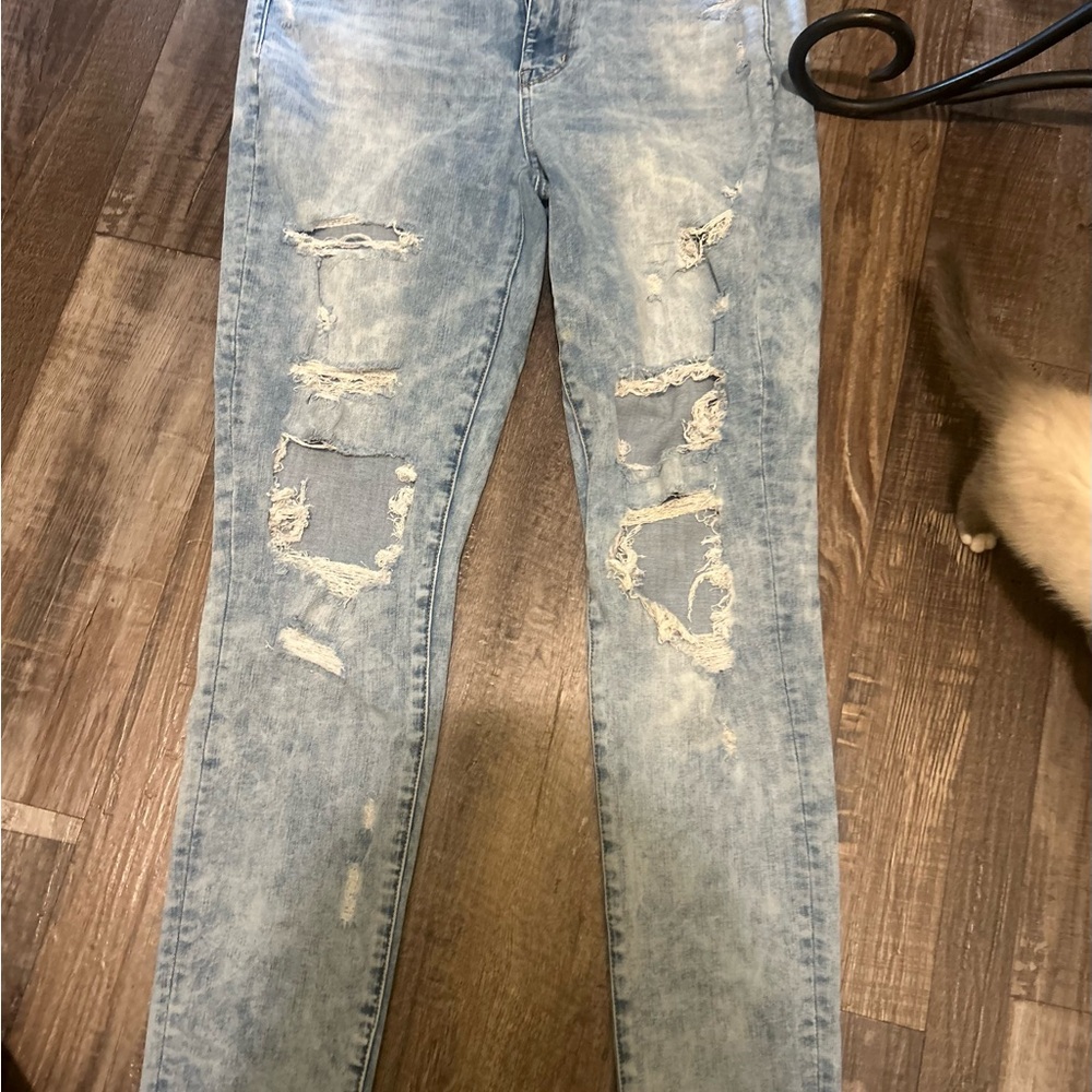 American Eagle Outfitters Light Blue Distressed Jeggings